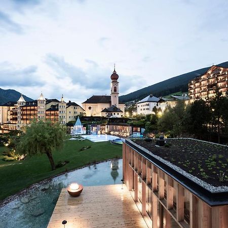 Adler Spa Resort Dolomiti Ortisei Exterior foto